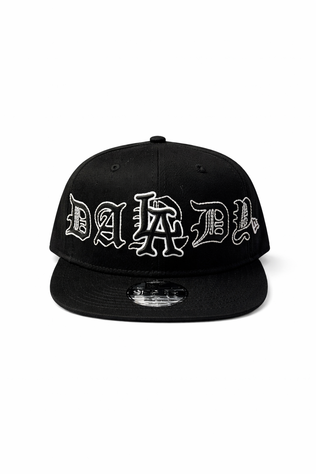 : Casquette Noire Old English – Style Urbain Intemporel